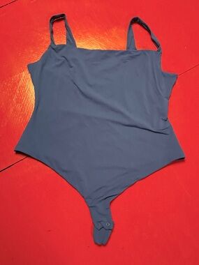 NEW!   SKIMS BRIGHT ROYAL BLUE TANK TOP BODYSUIT RUNS SMALL